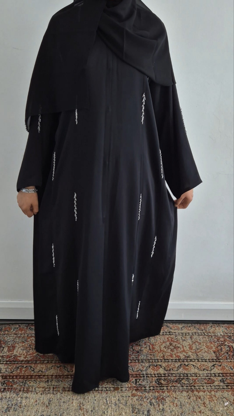 Noor Abaya